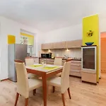 Spacerowa By Renters Apartment *