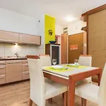 Spacerowa By Renters Apartment *